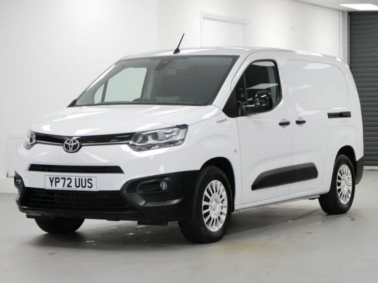2023 TOYOTA PROACE CITY E 100 KW 50 KWH L2 LONG ICON AUTO 6 DOOR