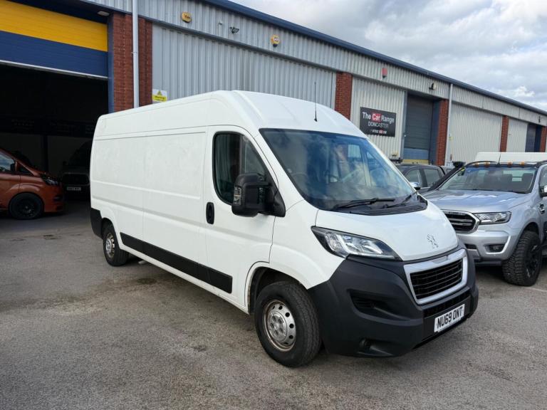  Peugeot Boxer 2.2 BlueHDi 335 Professional L3 H2 Euro 6 (s/s) 5dr Diesel Manual