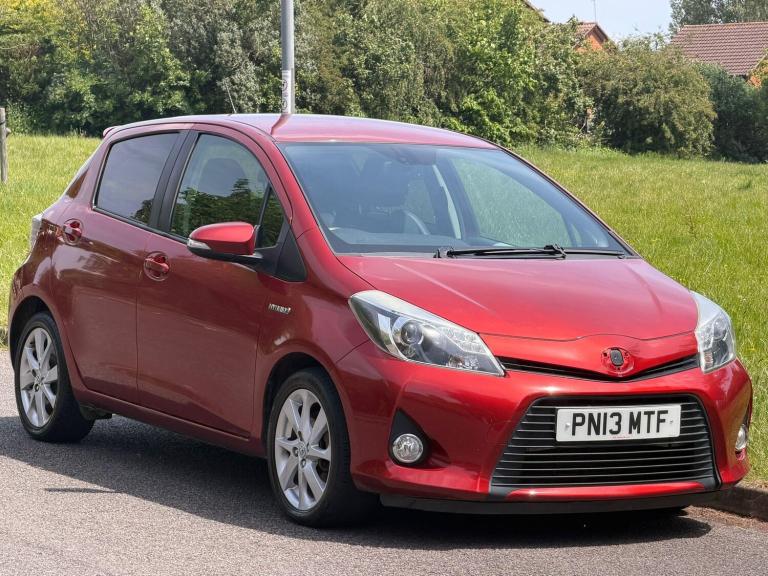  Toyota Yaris 1.5 VVT-h T Spirit CVT Euro 5 5dr Petrol/Electric Hybrid Automatic