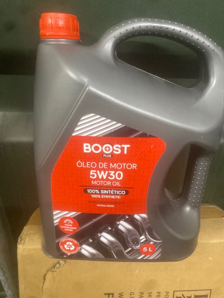 Car engine oil 5w -30 fully synthetic oil 4 litres bargain price 