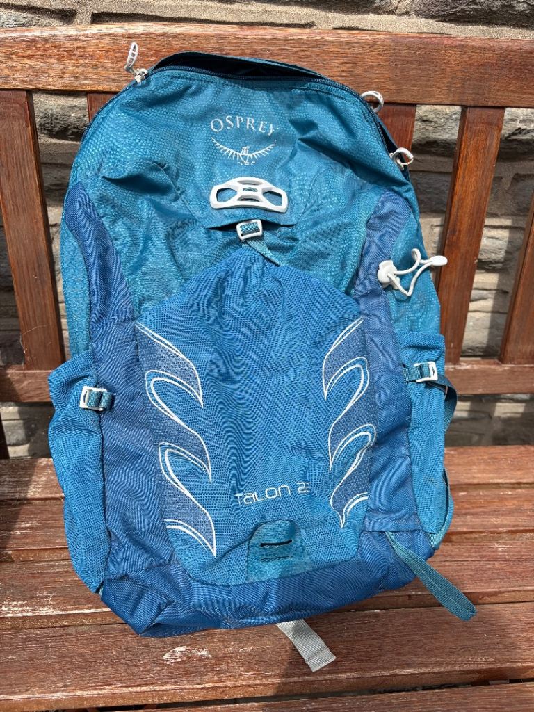 Osprey Talon 22 Backpack – Blue, Good Condition
