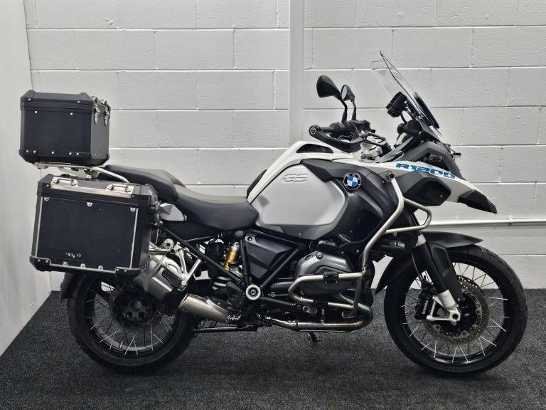 BMW R1200GS ADVENTURE TE ABS ** Full BMW Luggage - Dynamic ESA **