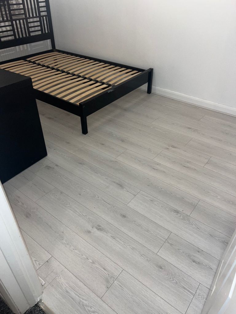 Affordable Laminate Flooring & Carpets | Expert Fitting