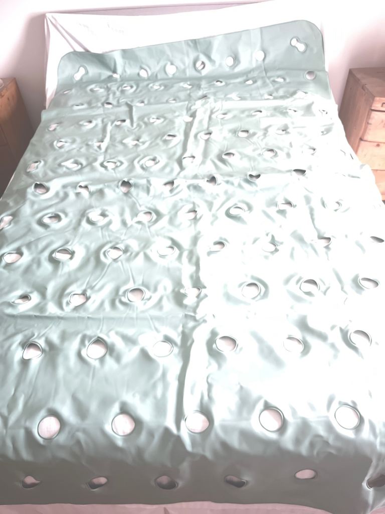 Support Mattress & Cushions for relief of pressure sores and general comfort for the less mobile