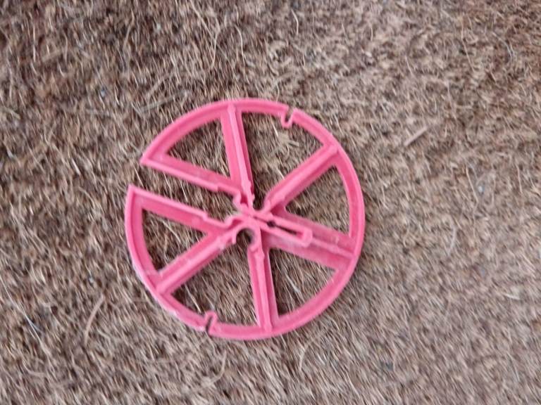 image for 80mm retaining disc for tiles 