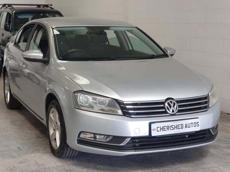 VOLKSWAGEN PASSAT 1.6 TDI BLUEMOTION * GEN 28,000 MILES * FSH* £35 TAX* AMAZING 