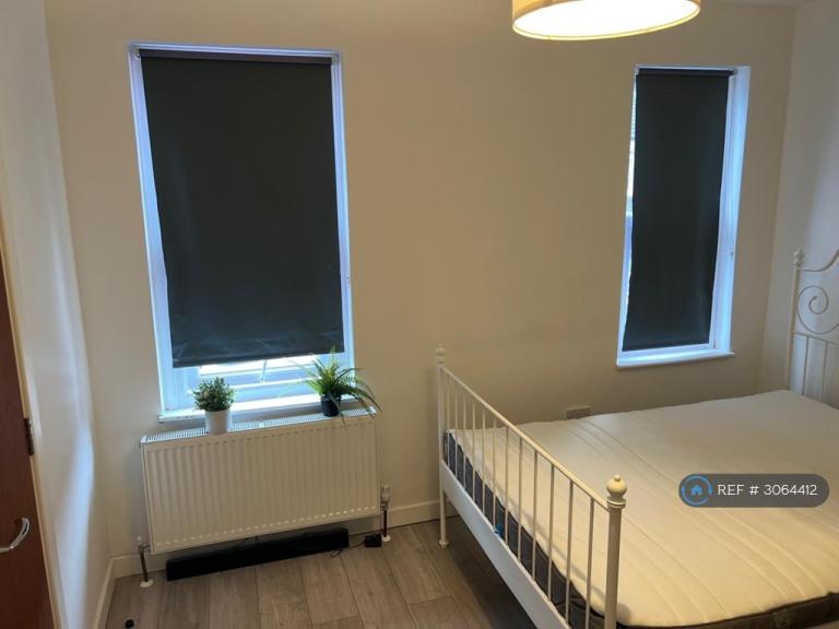 1 bedroom in Bannockburn Road, London, SE18 (#3064412)