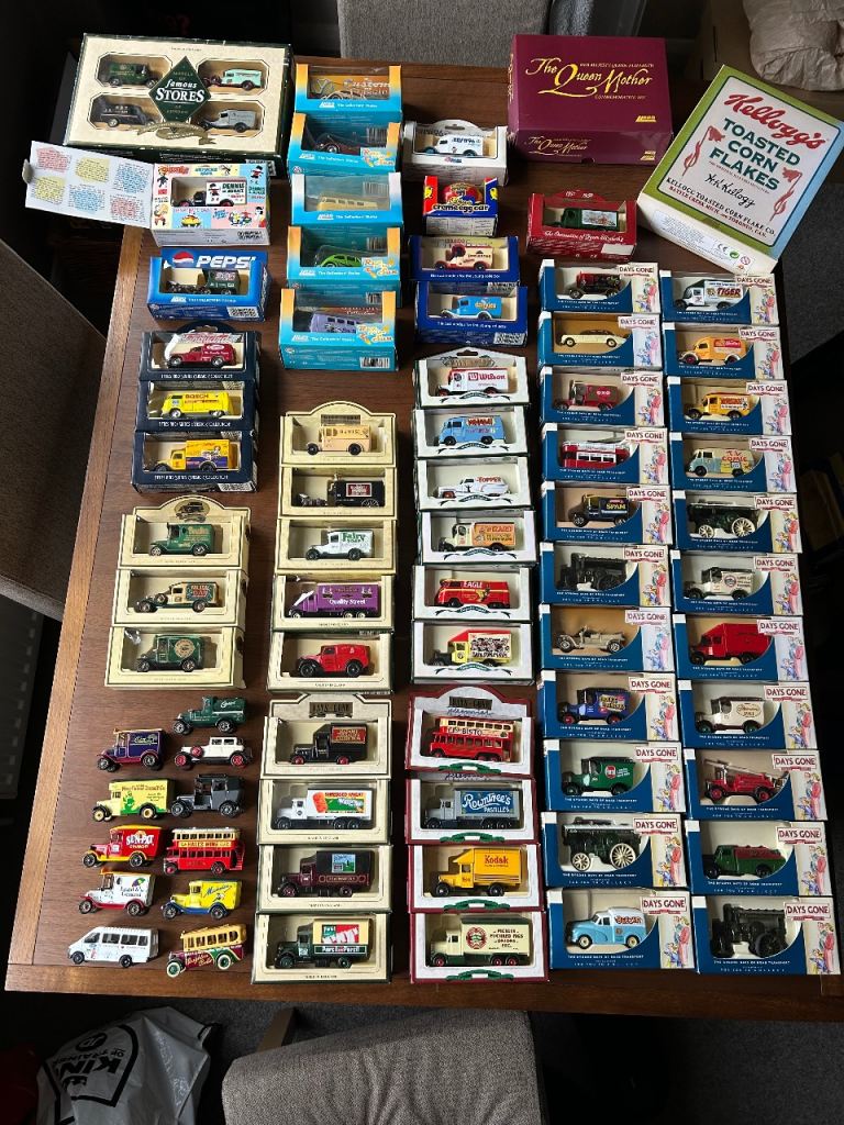 Large Collection of Lledo Cars