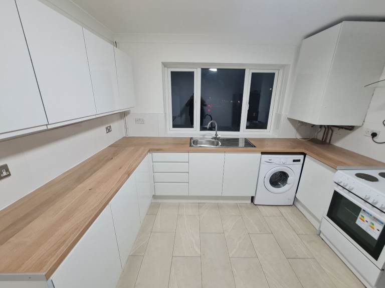 Large Room W/O Bills £750