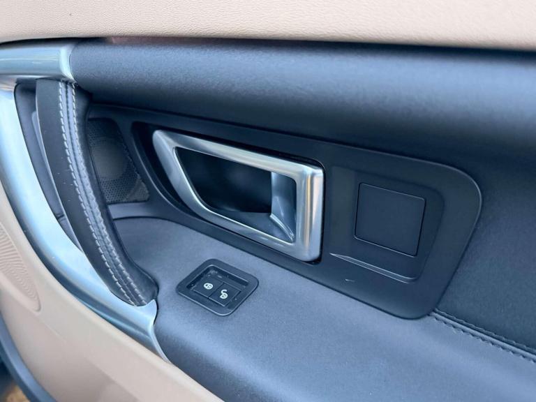 2016 Land Rover Discovery Sport 2.0 TD4 180 HSE 5dr Auto ESTATE DIESEL Automatic