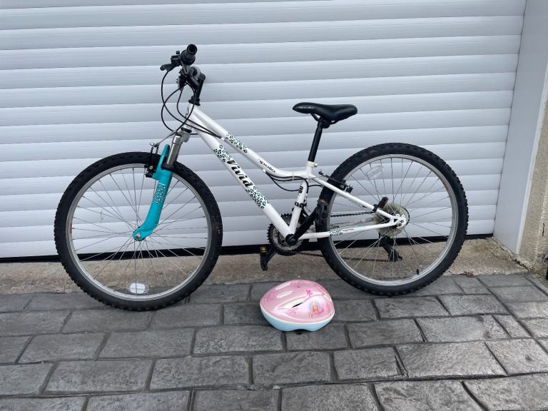 Children’s mountain bike 