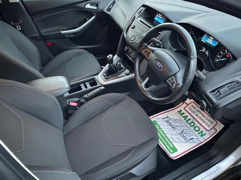 2015 Ford Focus 1.0T EcoBoost Zetec Euro 6 (s/s) 5dr HATCHBACK Petrol Manual