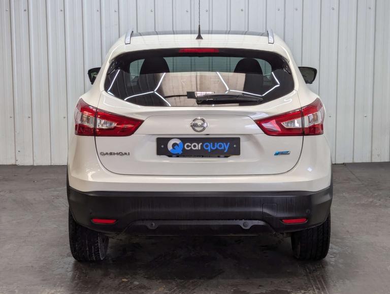 2015 Nissan Qashqai 1.5 Qashqai N-Tec+ dCi 5dr SUV Diesel Manual