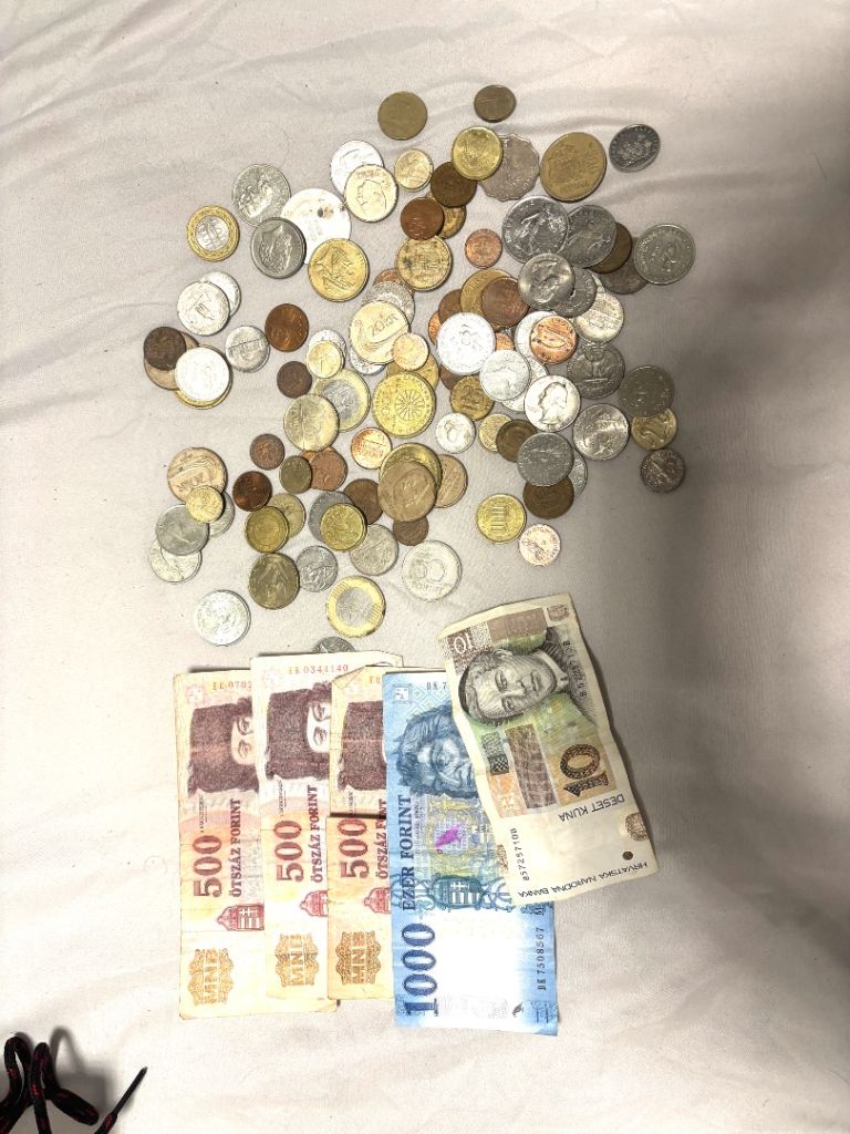 Assorted foreign currency 