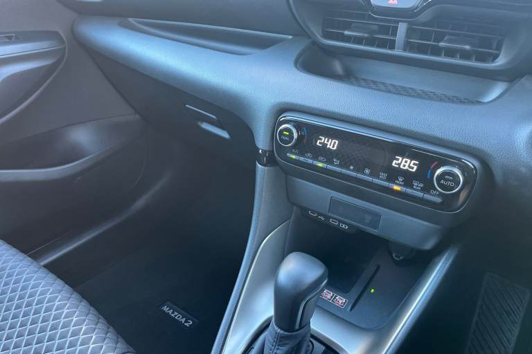 2024 Mazda Mazda2 HYBRID 104518 Hatchback Hybrid Automatic