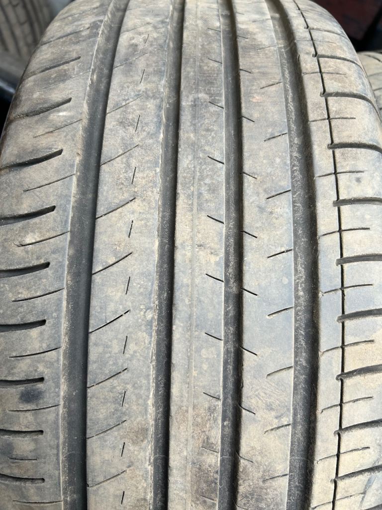 225/45-17 Yokohama Tyres