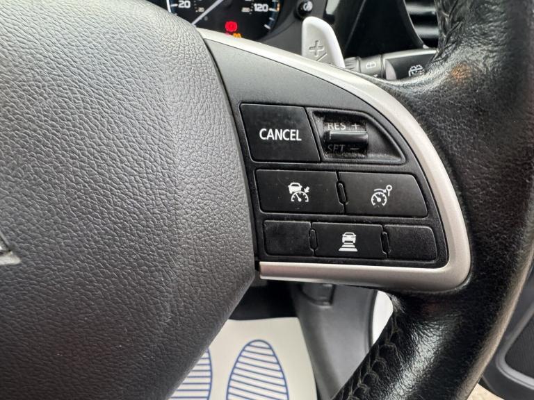 MITSUBISHI OUTLANDER 2.0 h 12kWh GX4hs 2014