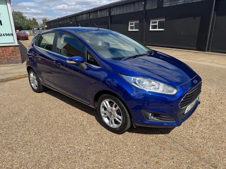 2015 Ford Fiesta 1.25 82 Zetec 5dr HATCHBACK PETROL Manual