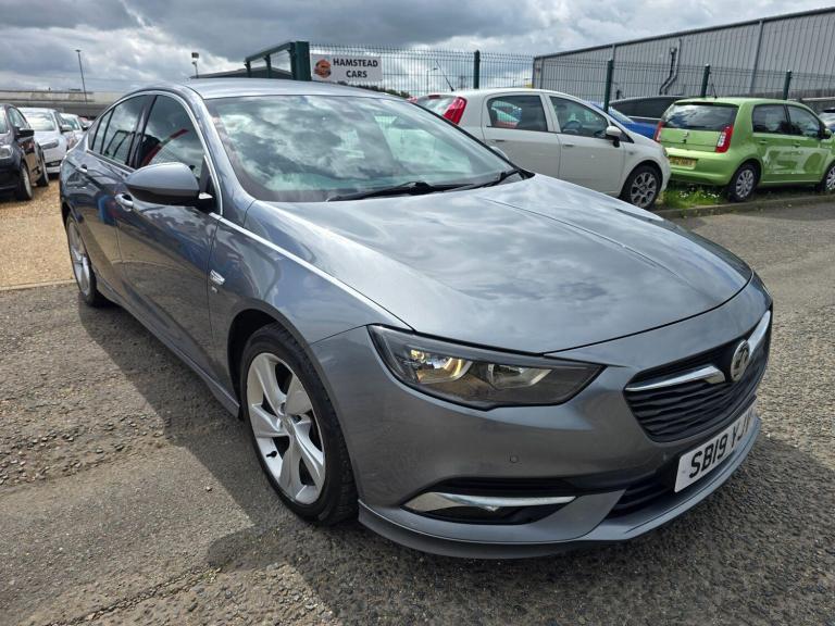 2019 Vauxhall Insignia 2.0 Turbo D SRi Vx-line Nav 5dr HATCHBACK DIESEL Manual