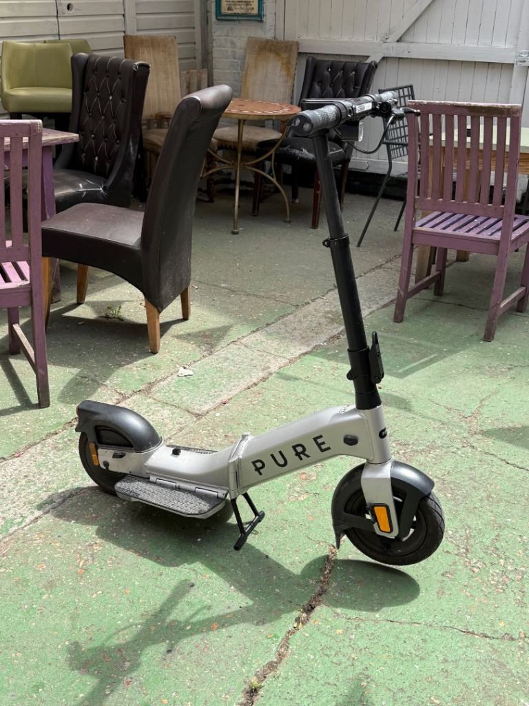 PURE Flex - Electric Scooter - QUICK SALE - excellent condition