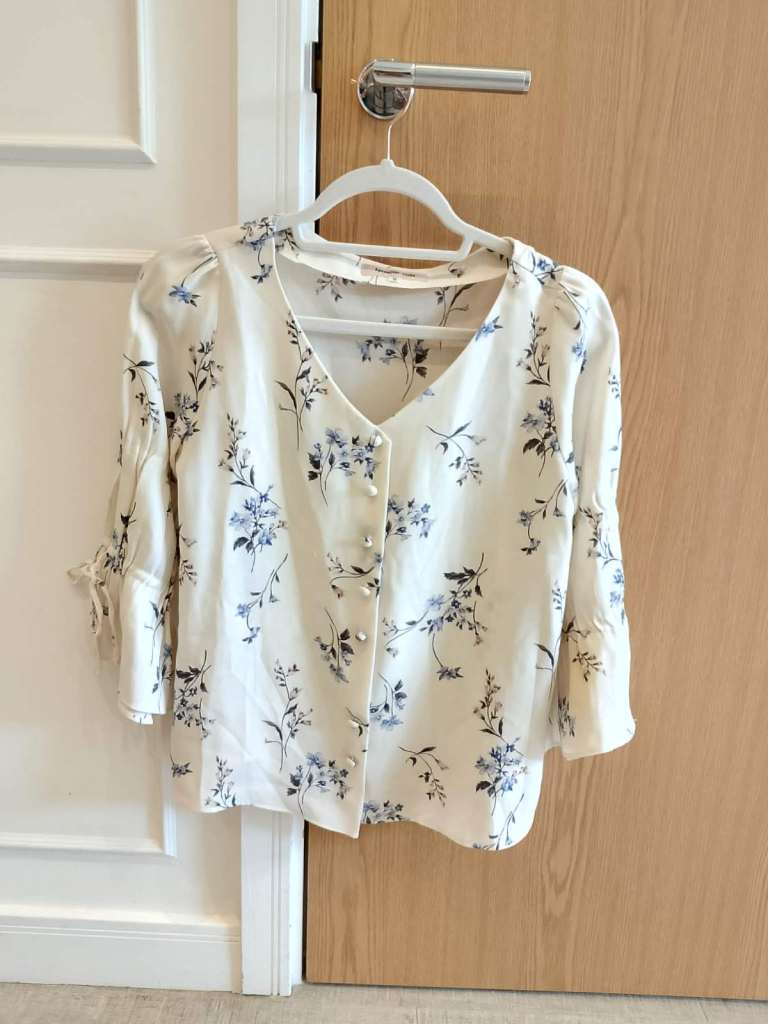 Cream Floral Blouse with Blue Flowers – Good Condition