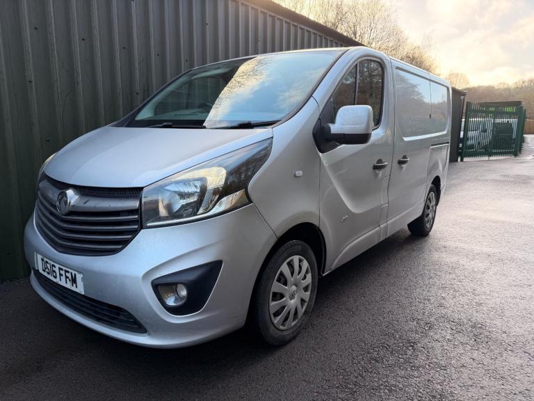 2016 16 VAUXHALL VIVARO 1.6 CDTI 115PS SPORTIVE VAN L1 H1 SILVER 125K S/H SILVER