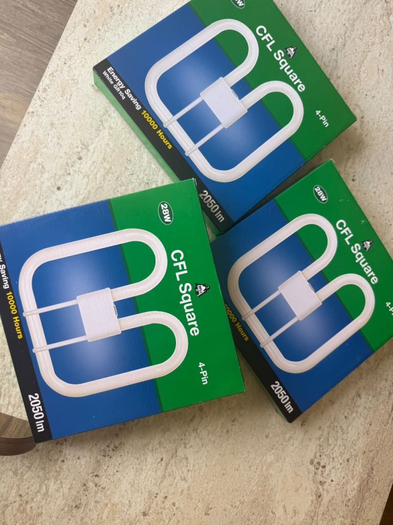 New CFL Square 28W 4-Pin Energy Saving Light Bulbs x3