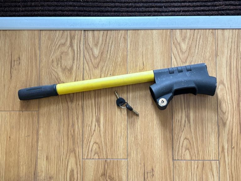 Steering wheel lock