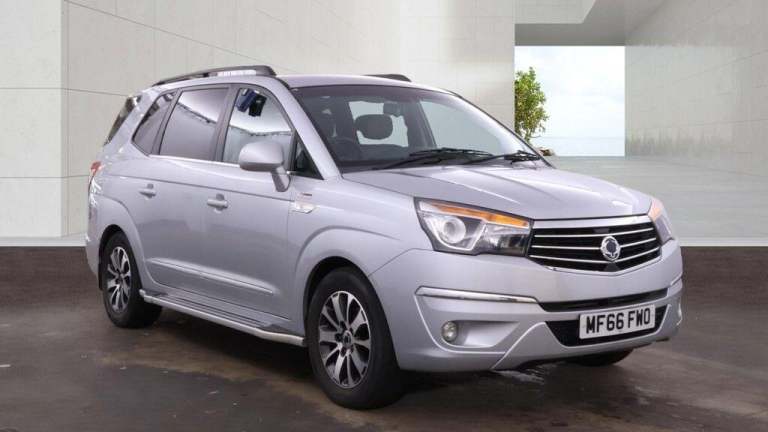 2016 Ssangyong Turismo 2.2D ELX MPV 5dr Diesel T-Tronic 4WD Selectable Euro 6 (178 ps) MPV Diesel...