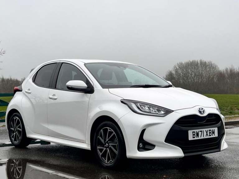 2022 Toyota Yaris 1.5 Hybrid Design 5dr CVT HATCHBACK PETROL/ELECTRIC Automatic