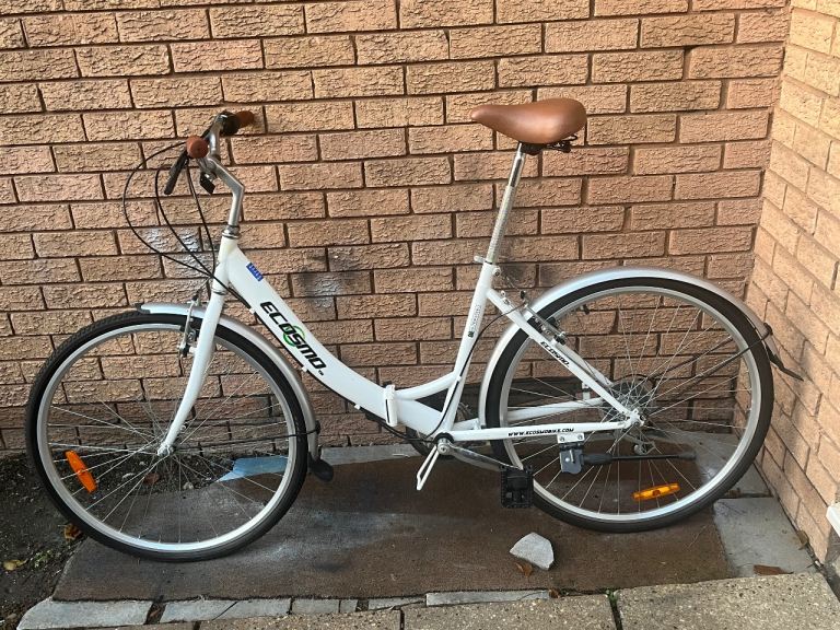 image for ADULT LADIES FOLDING BIKE ECOSMO IN GREAT CONDITION 