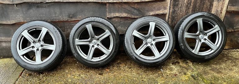 Transporter Alloys and tyres