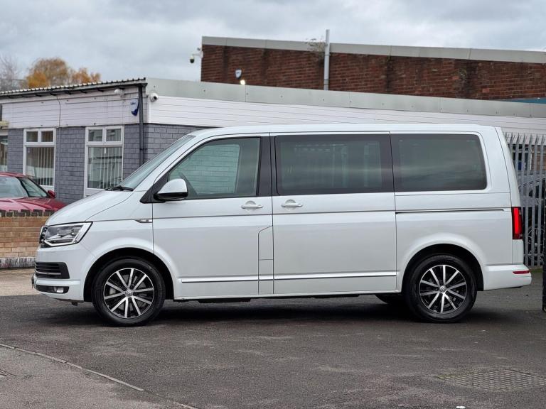 2016 Volkswagen Caravelle 2.0 TDI BlueMotion Tech 204 Executive 5dr DSG MPV DIESEL Automatic