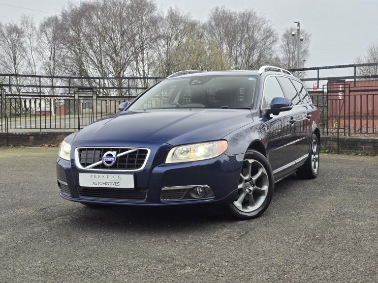 VOLVO V70 1.6 T4 SE LUX RARE OCEAN RACE EDITION ONLY 19,000 VERIFIES MILES TOP