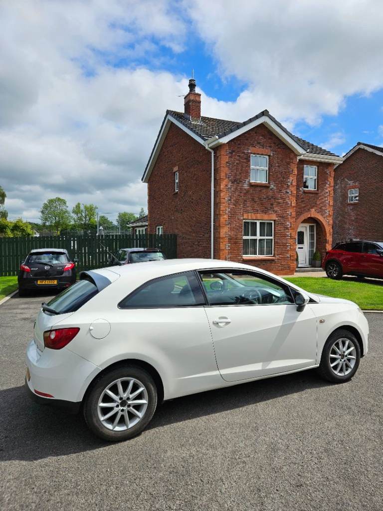 Seat, IBIZA, Hatchback, 2011, Manual, 1199 (cc), 3 doors