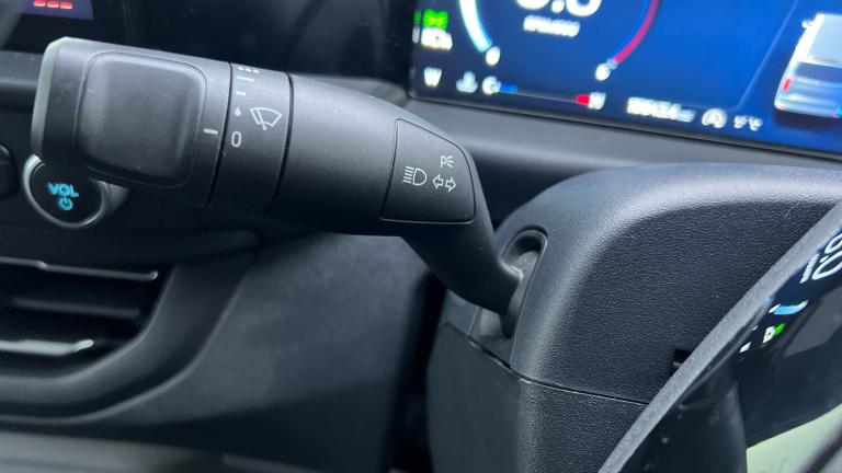 2025 Ford Transit Custom 280 L2 Diesel Fwd 2.0 EcoBlue 136ps H1 Van Limited Auto Van Diesel Autom...