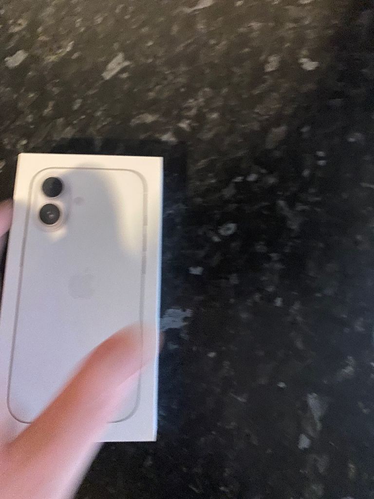 Apple iPhone 17 256GB - White, SIMLESS, Brand New