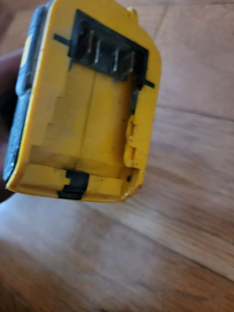 A dewalt 18v multi tool