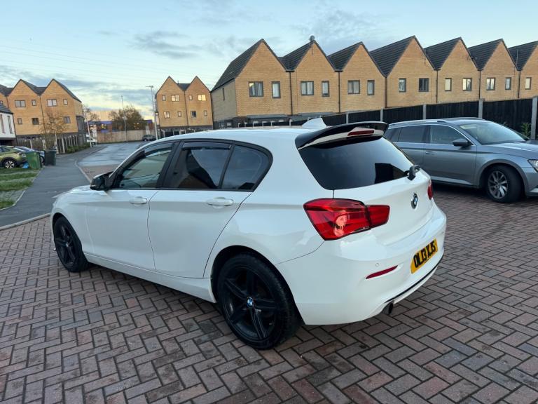 2016 BMW 1 Series 118i [1.5] Sport 5dr [Nav] HATCHBACK Petrol Manual