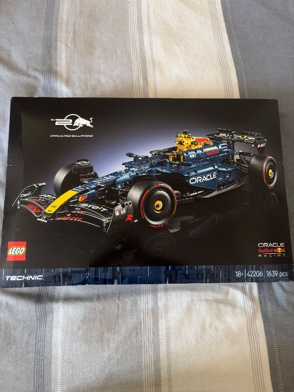 LEGO Technic 42206 Oracle Red Bull Racing RB20 F1 Car Set