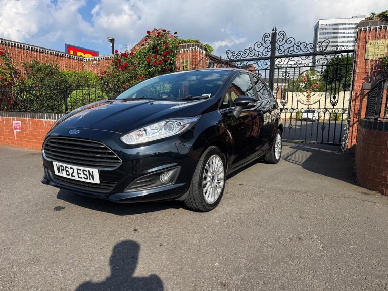2012 Ford Fiesta 1.6 Titanium 5dr Powershift HATCHBACK Petrol Automatic