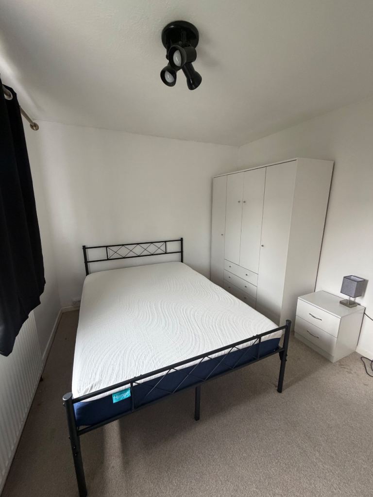 Room to Rent in shared House 