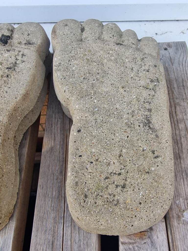 Concrete novelty garden patio big foot stepping stones
