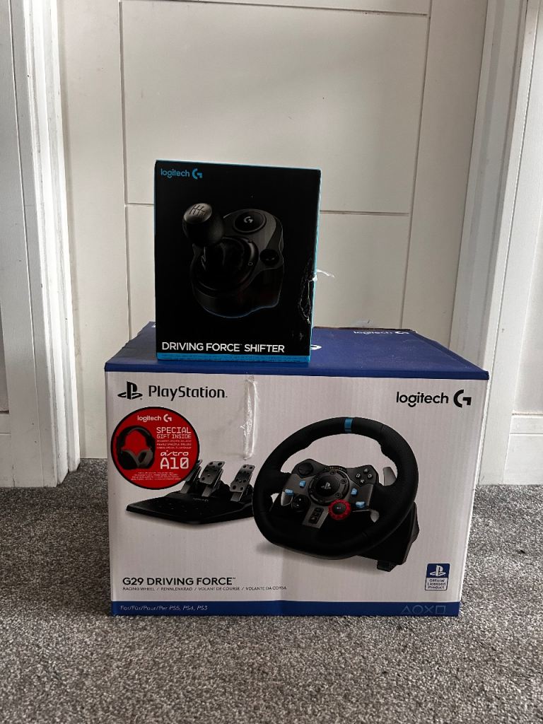 PlayStation Logitech G29 Driving force Racing wheel, pedals, and shifter.   ***BRAND NEW***