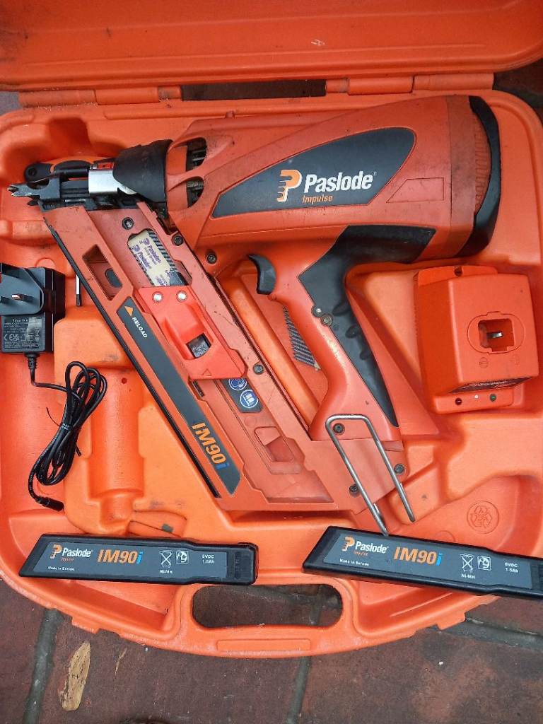 PASLODE IM90i First Fix Nail Gun** GOOD CLEAN CONDITION** Not abused