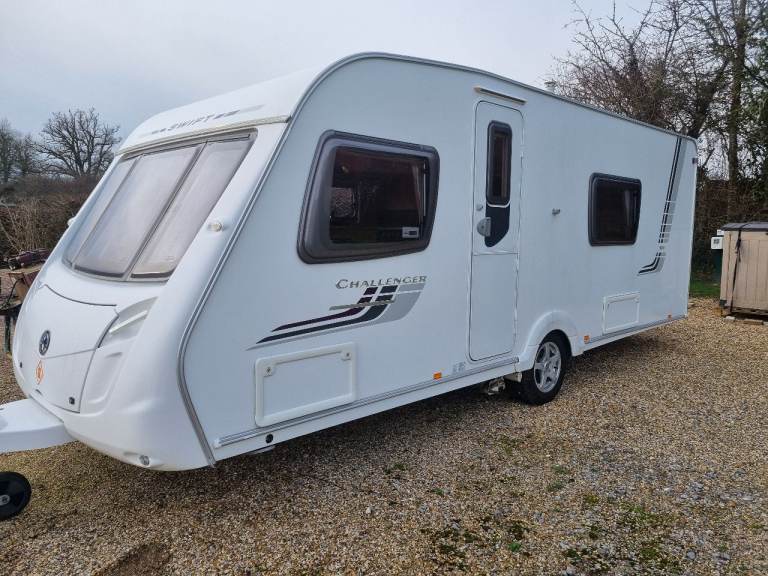 Swift Challenger 570 4 berth caravan fixed bed 