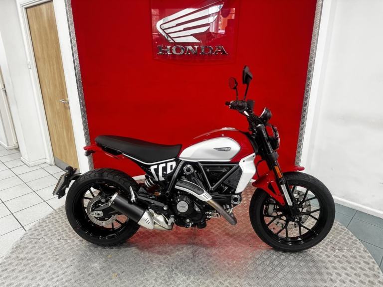 2024 '74' Ducati Scrambler Icon 803