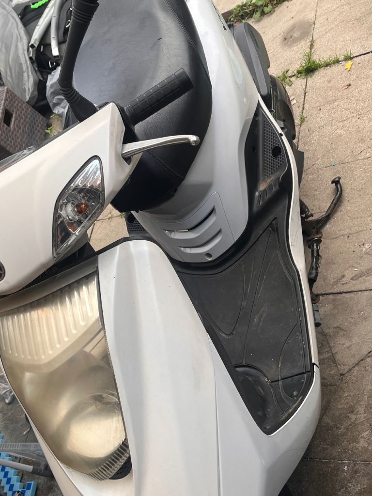 Yamaha, VITY, 2012, 124 (cc)