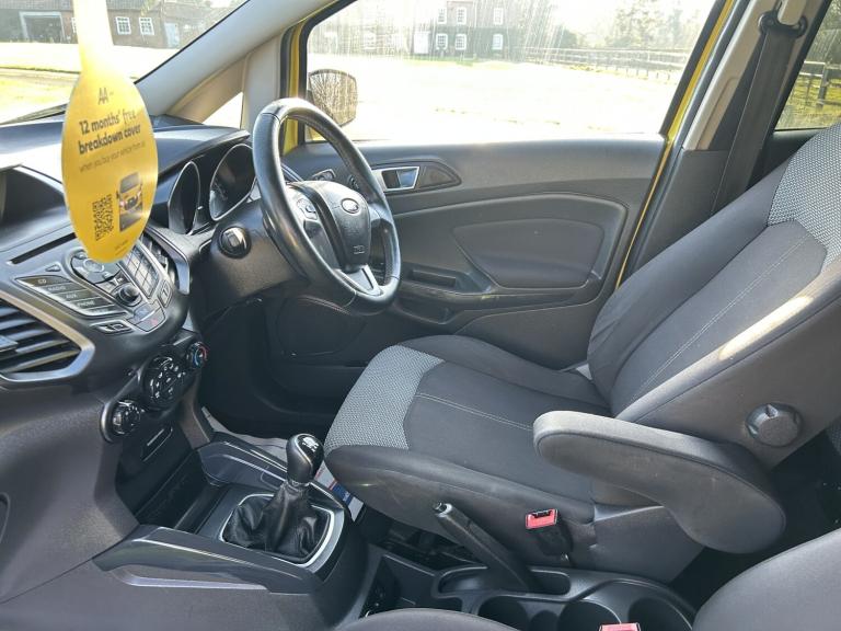 FORD ECOSPORT 1.5 Zetec 2015