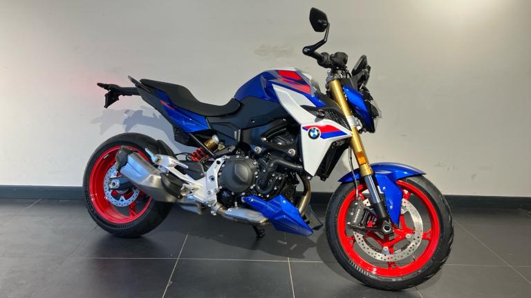 2026 BMW F900 BMW F900 R (25MY) ROADSTER Petrol Manual